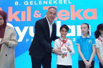 Ümraniye Belediyemizin 8. Geleneksel " Akıl ve Zeka Oyunları Festivali'nin" ödül töreni programına katıldık.