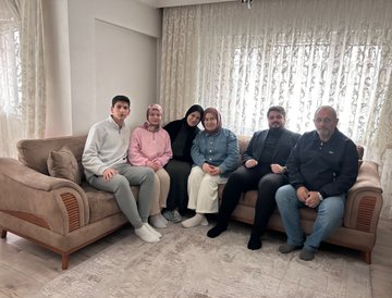 35 mahallemizde 5200 hanemize ulaşarak gönüllere dokunduk.