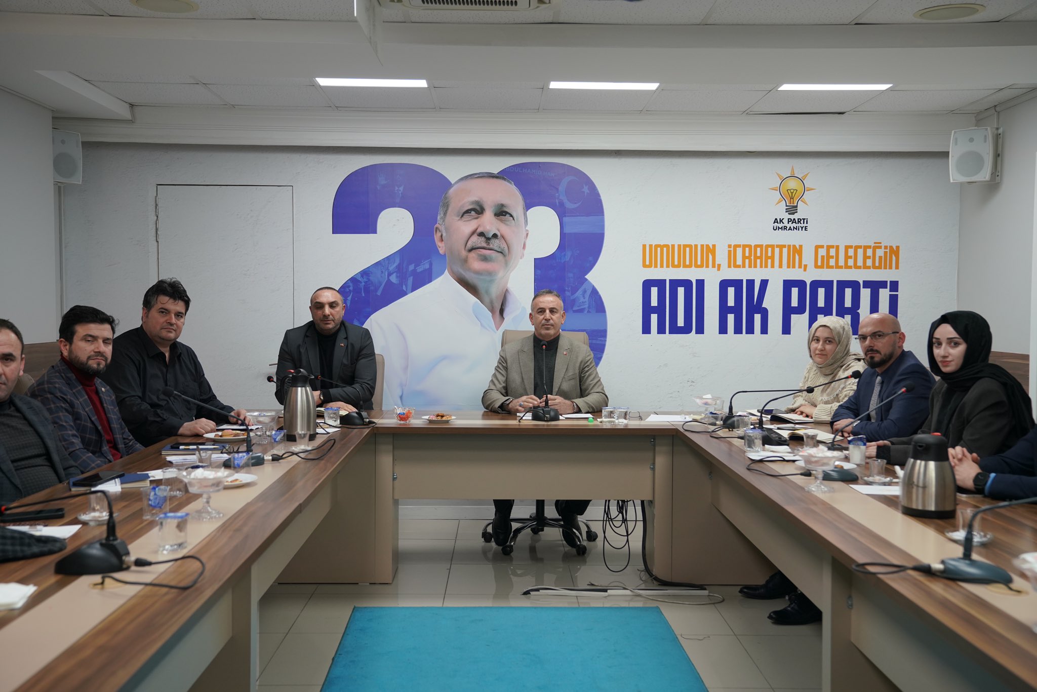 Mahalle Başkanları Toplantımızı İlçe Başkanlığımızda gerçekleştirdik.